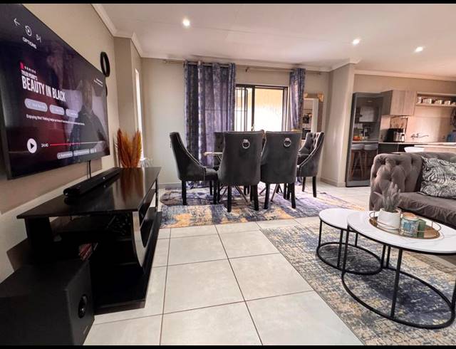 3 BEDROOM HOUSE FOR SALE IN LION PRIDE